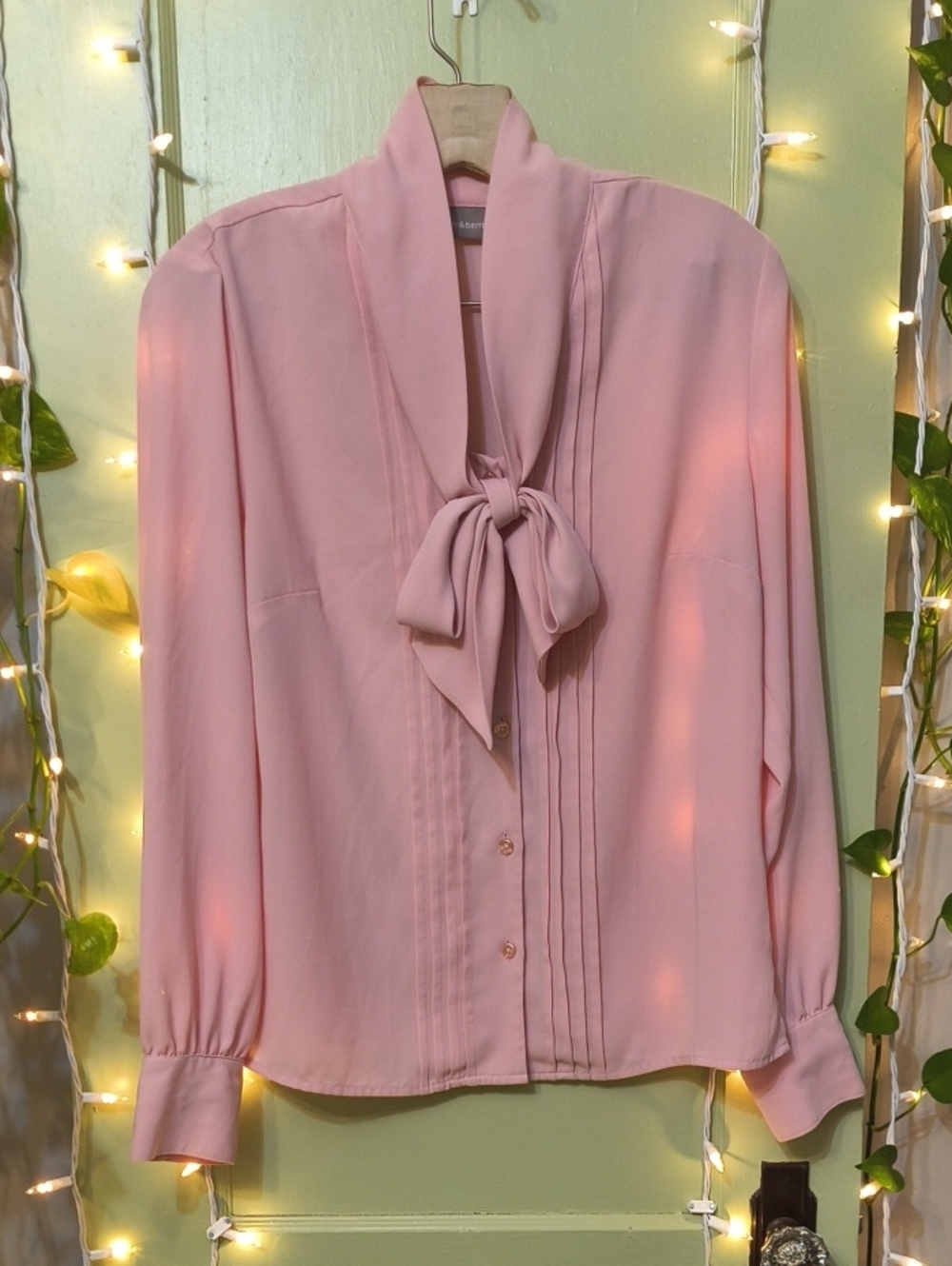 Women's Croft & Barrow Soft Blush Pink Bow Collar Lightweight Button Up Blouse S